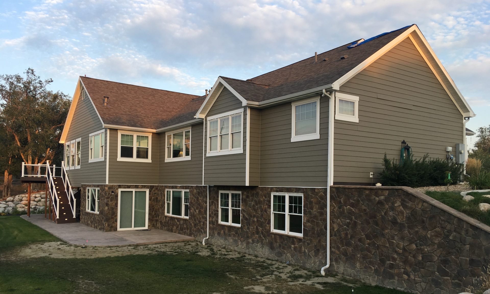 AAA Seamless Rain Gutters service in Thermopolis, WY