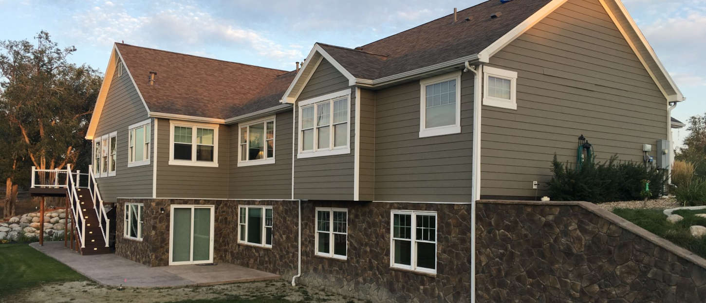 AAA Seamless Rain Gutters service in Helena, MT